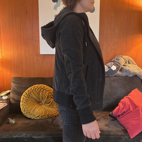 MEC Mountain Equipment Co-op Women’s XS Grey Wool Jacket - Picture 4 of 6